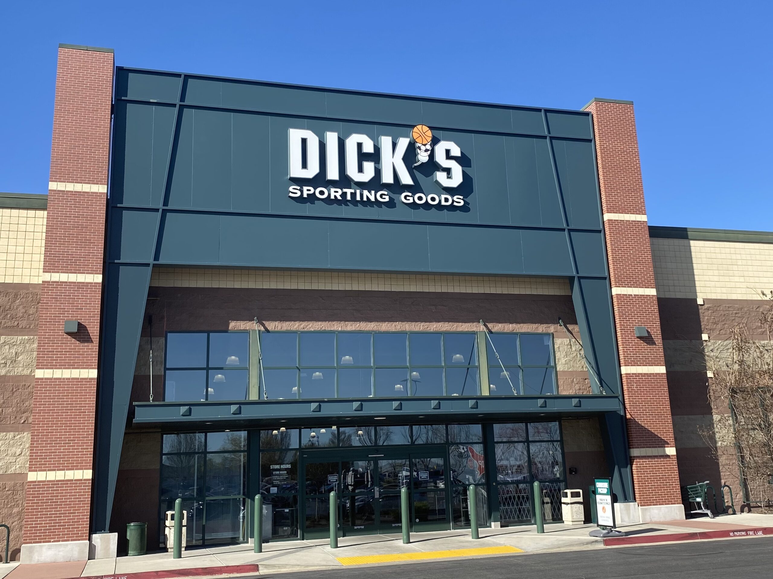 Dick’s Sporting Goods